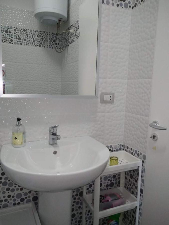 Iris Apartments Vlorë Extérieur photo